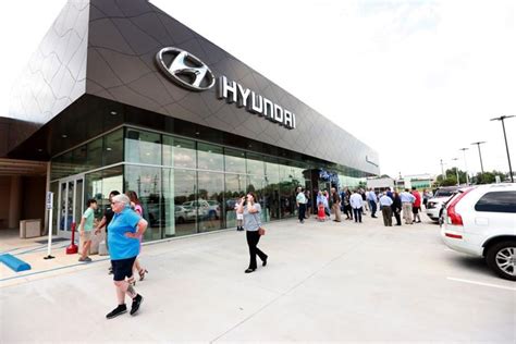 Tupelo barnes crossing hyundai - Browse our new, used and preowned cars for sale at BARNES CROSSING HYUNDAI MAZDA in Tupelo, MS 38804. Find your dream car, customize your payment and secure your deal.